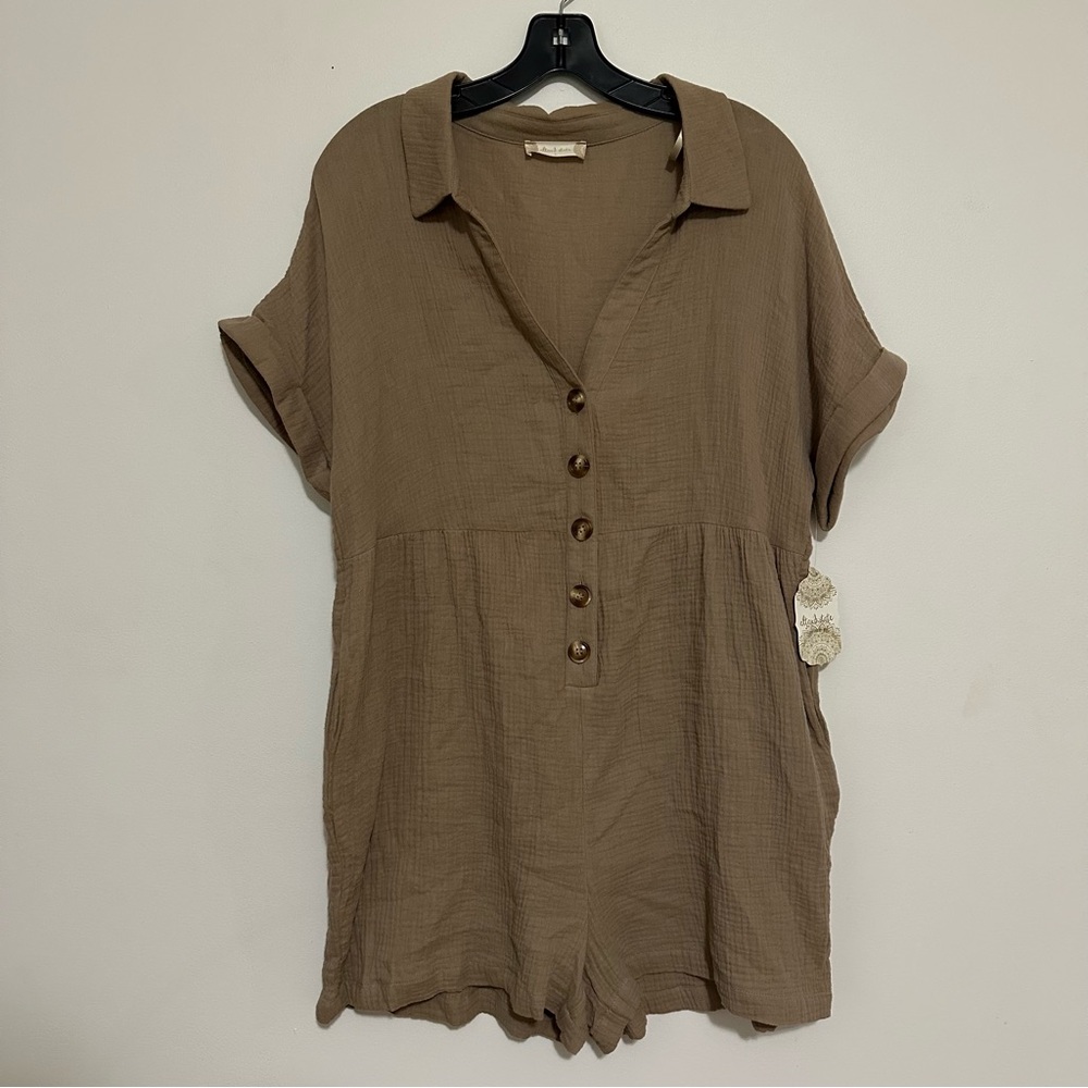 Altar’d state Olive romper‎ front button with pockets women’s size large New